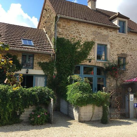 לינה וארוחת בוקר Fontenay-près-Vézelay Au Cheval Bleu מראה חיצוני תמונה