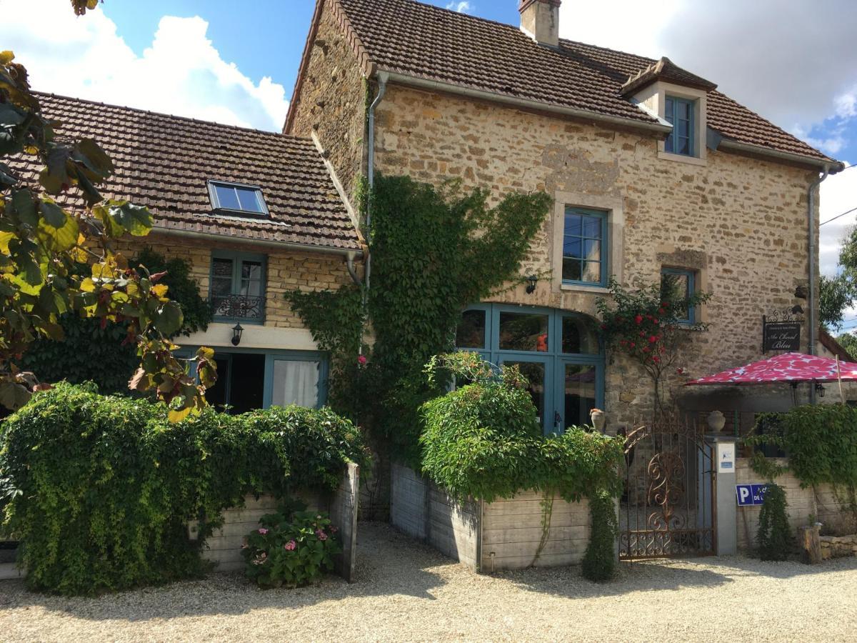 לינה וארוחת בוקר Fontenay-près-Vézelay Au Cheval Bleu מראה חיצוני תמונה